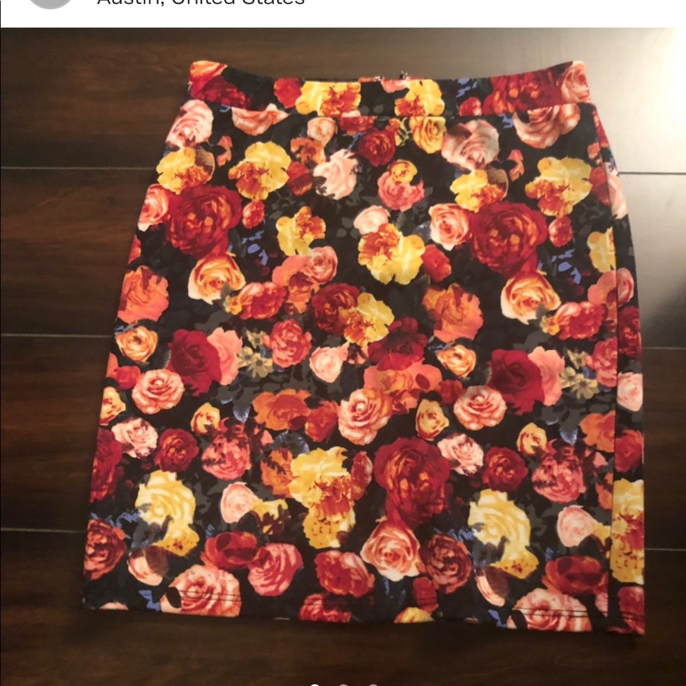 Forever 21 pencil floral skirt